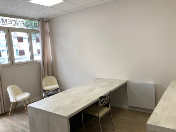 Location Immobilier Professionnel Local commercial Reims 51100